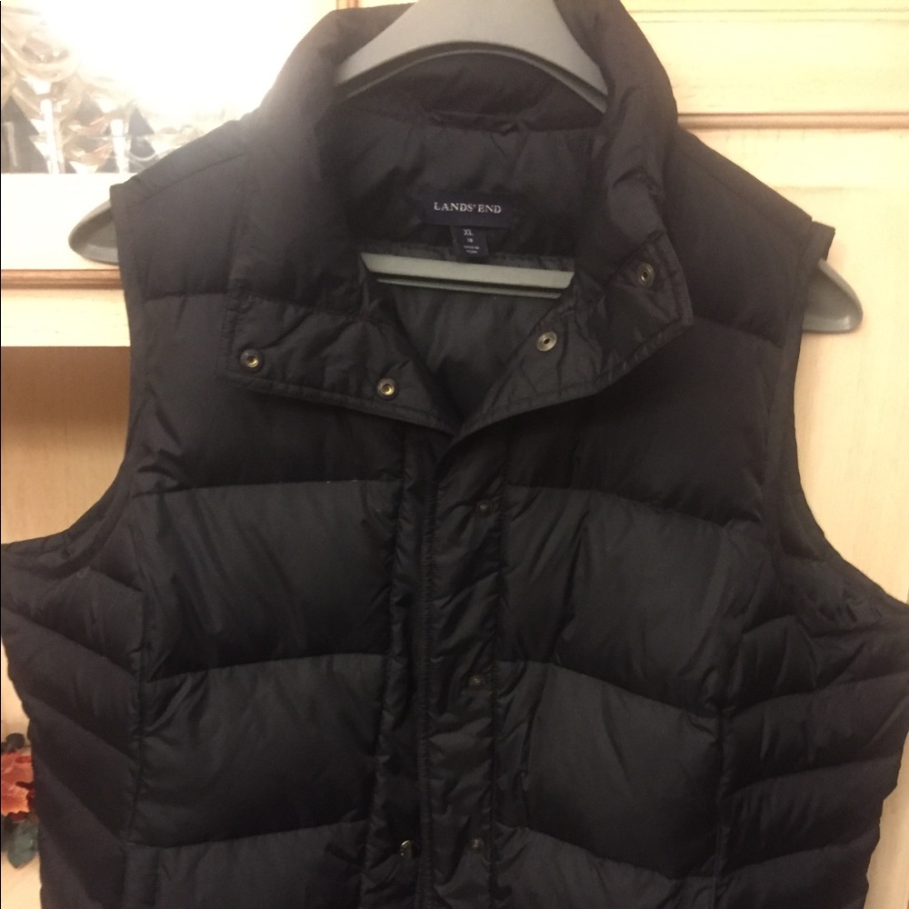 Lands End black down filled vest size XL